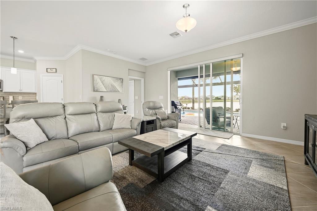 TRAILS EDGE - Residential Lease