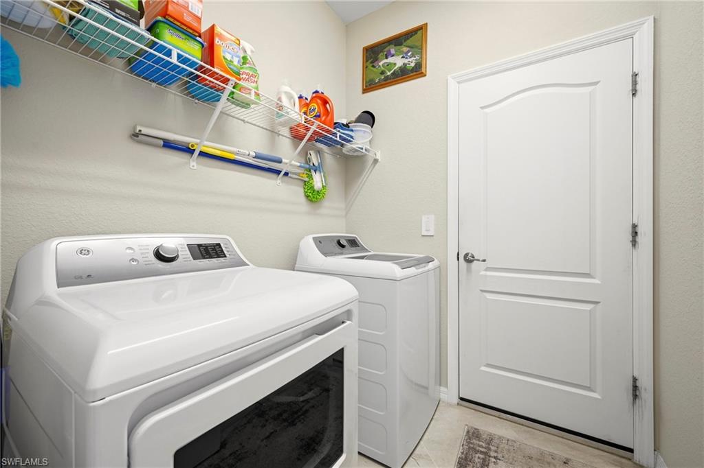 TRAILS EDGE - Residential Lease