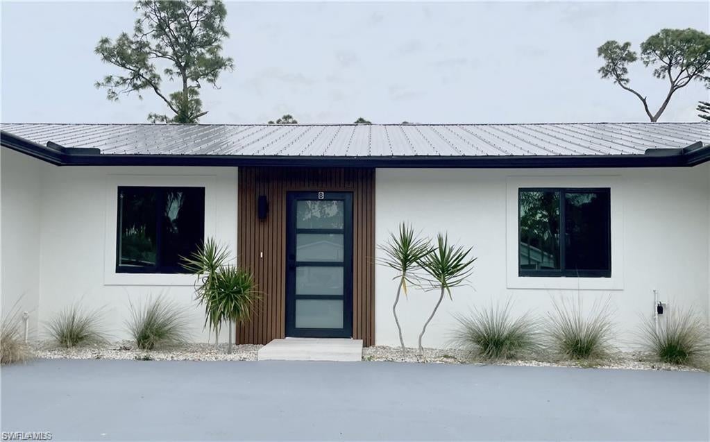 AVALON ESTATES - Residential Lease