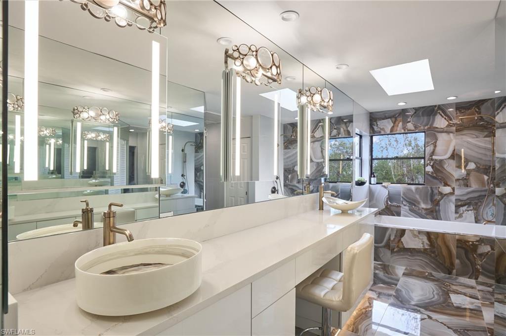 SANIBEL SHORES - Residential