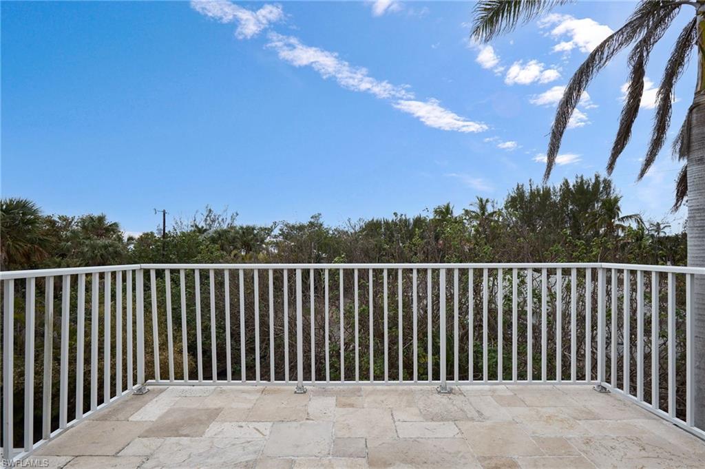 SANIBEL SHORES - Residential