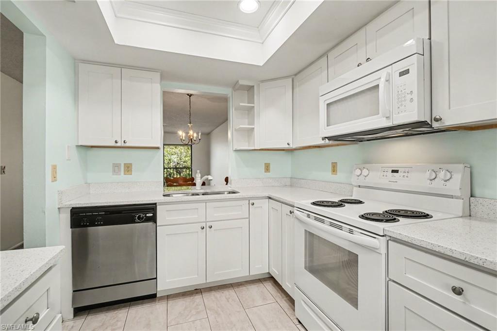 CAVENDISH SQUARE CONDO - Residential