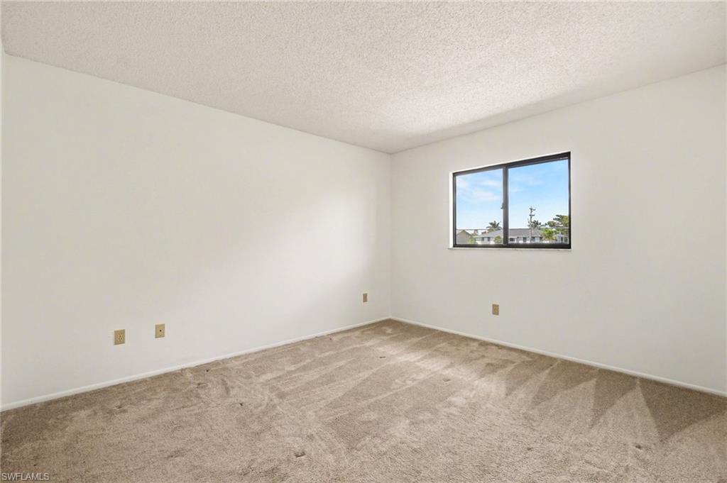 CAVENDISH SQUARE CONDO - Residential