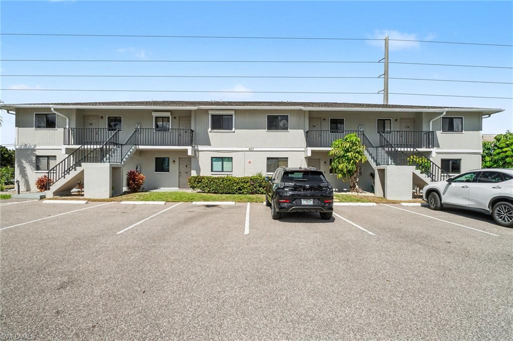 CAVENDISH SQUARE CONDO - Residential
