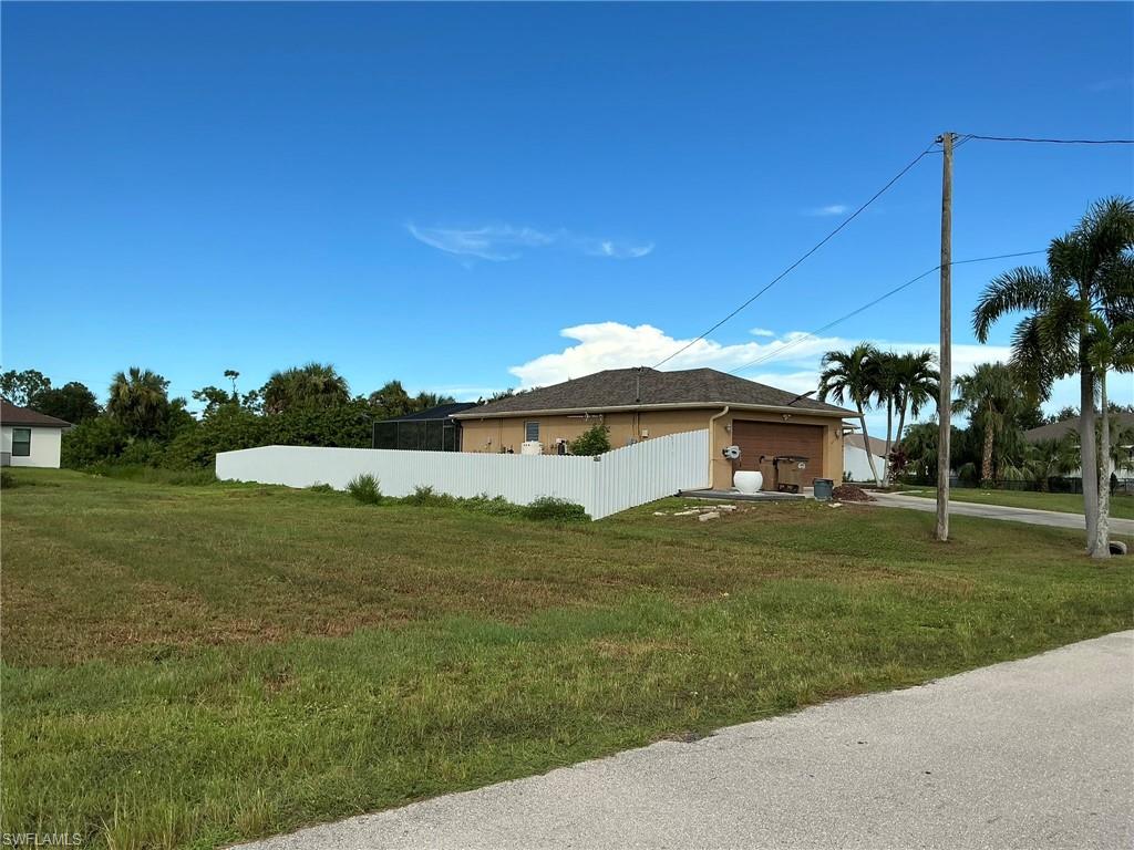 CAPE CORAL - Land