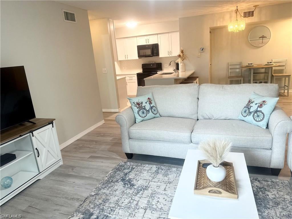 SAN MIRAGE - Residential Lease