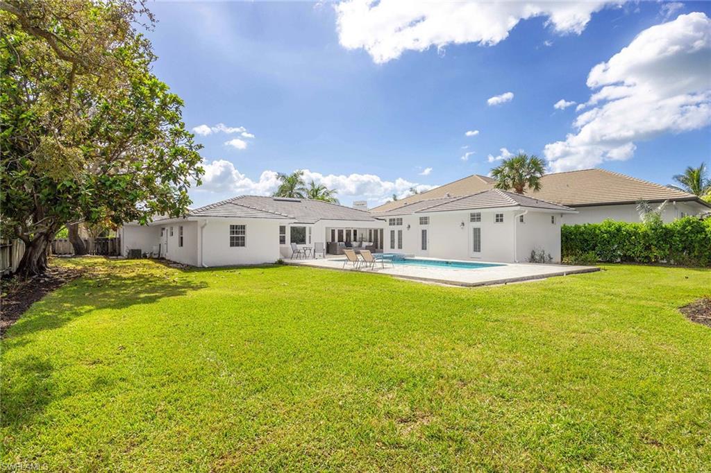 MOORINGS - Residential Lease