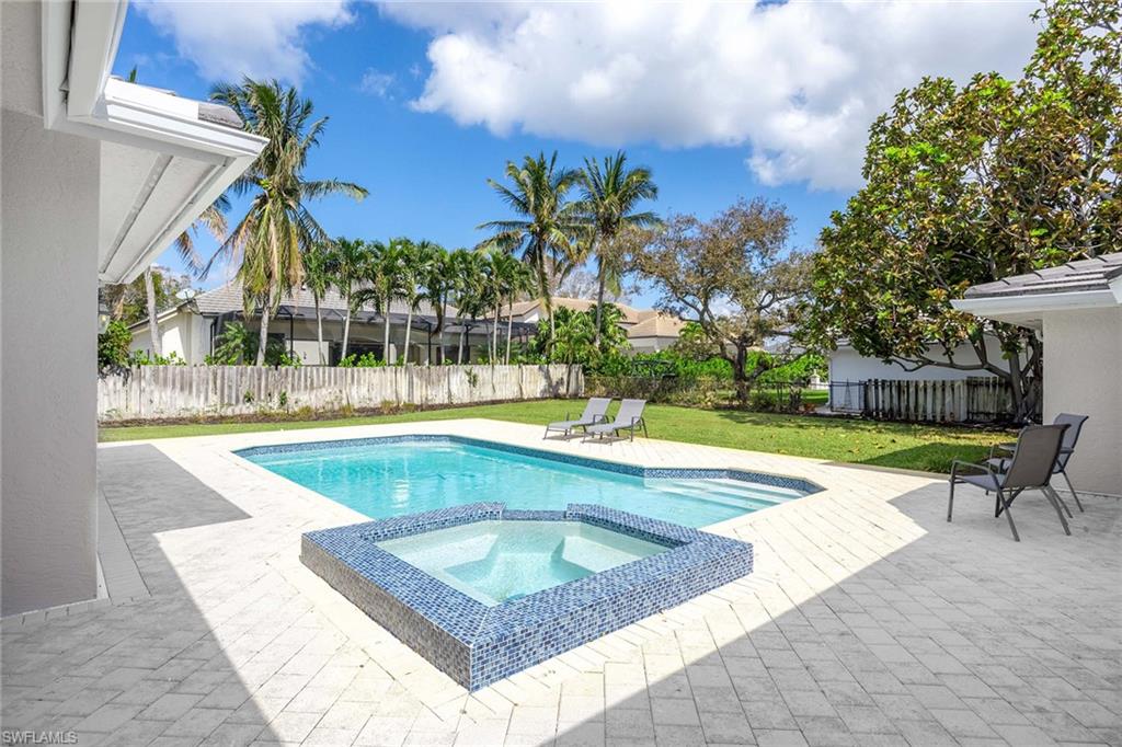 MOORINGS - Residential Lease