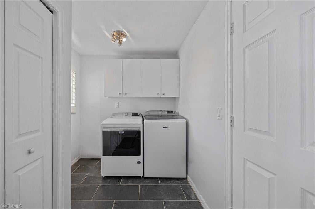 MOORINGS - Residential Lease