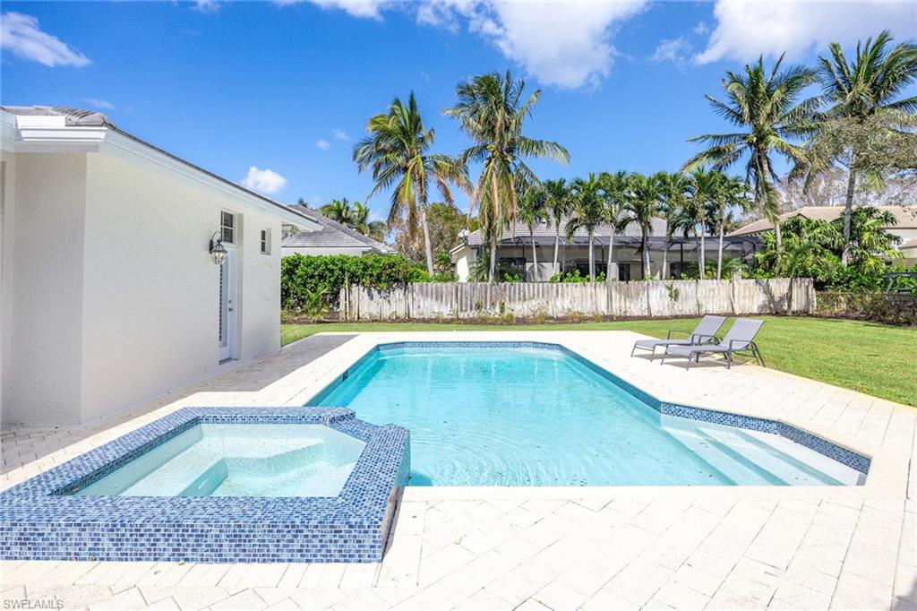 MOORINGS - Residential Lease