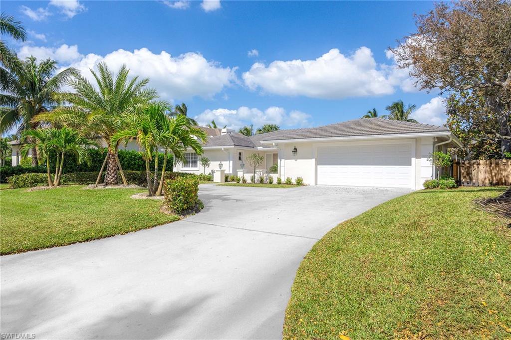 MOORINGS - Residential Lease