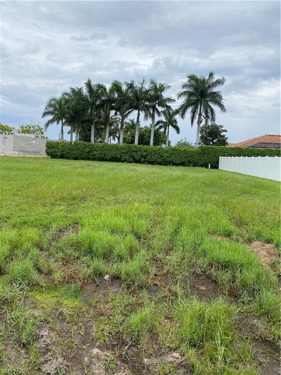 Beautiful level grassy cleared lot.  New homes being built in the area. 
No water or sewer on site.
Buyer to do due diligence on any assessments.
Proof of Funds  or Pre Qualification Letter.