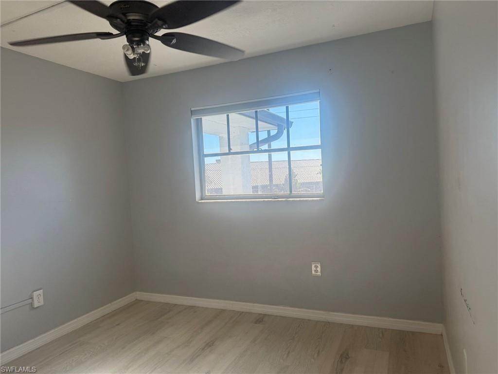 WINDSOR WEST - Residential