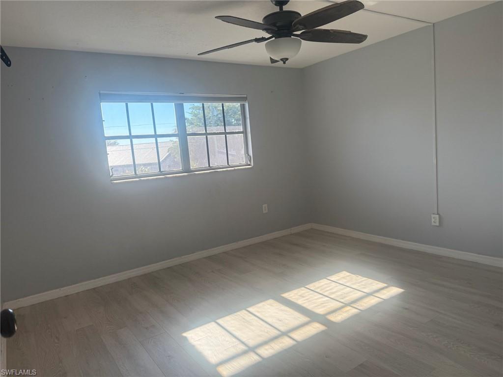 WINDSOR WEST - Residential