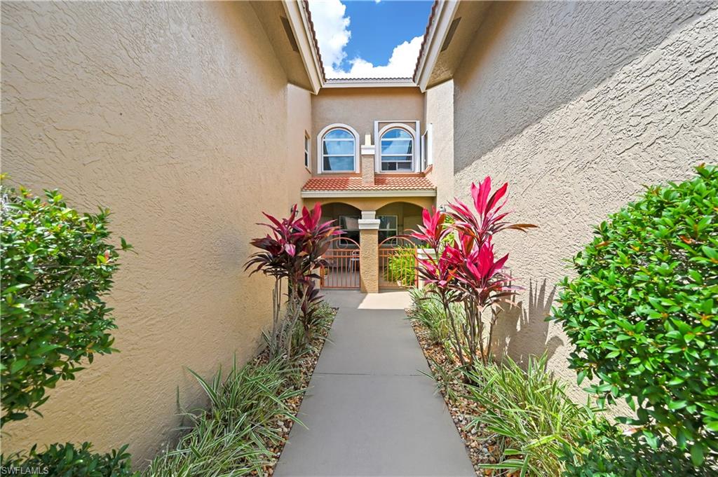 HUNTINGTON LAKES - Residential