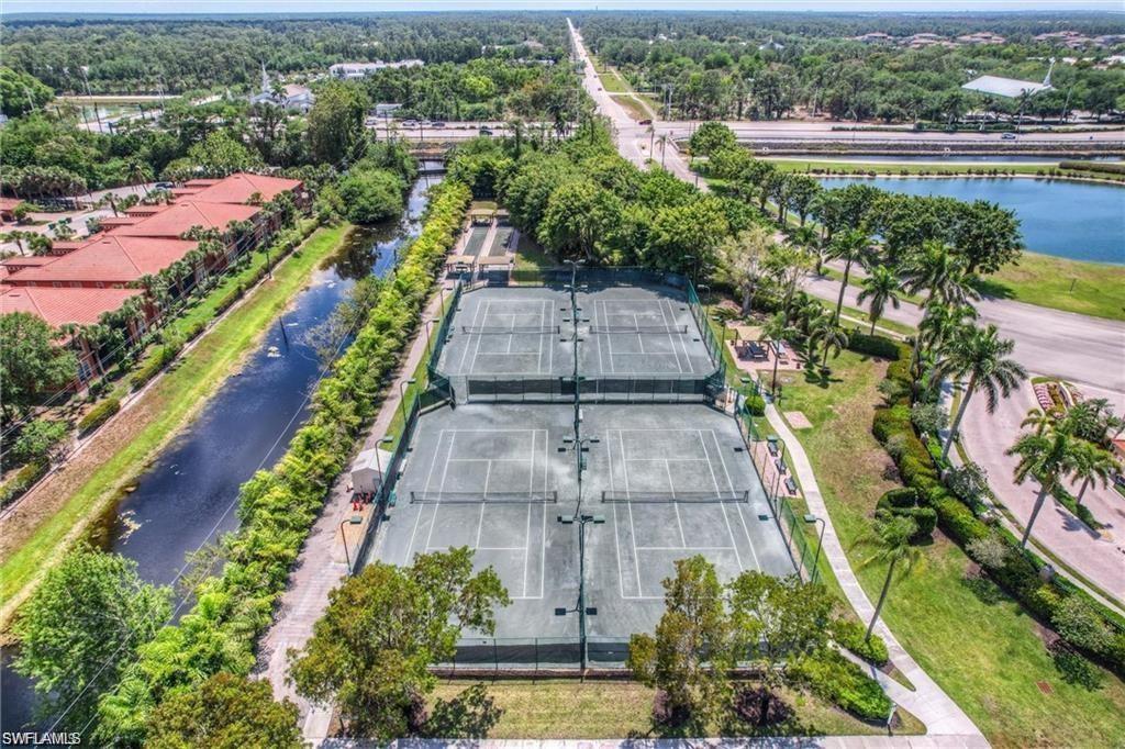 HUNTINGTON LAKES - Residential