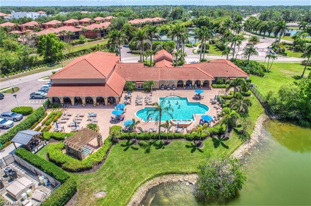HUNTINGTON LAKES - Residential