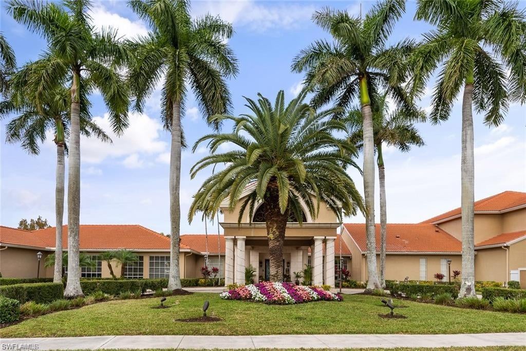 HUNTINGTON LAKES - Residential