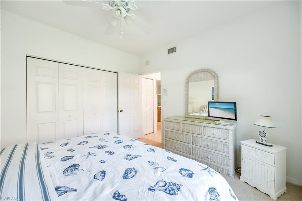 HUNTINGTON LAKES - Residential