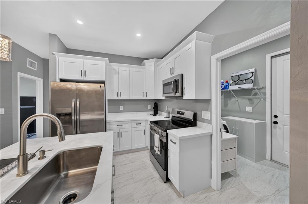 CAPE CORAL - Residential Income