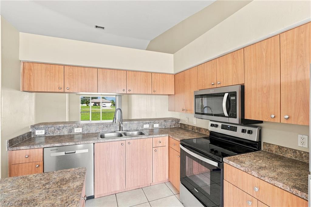 CAPE CORAL - Residential Income
