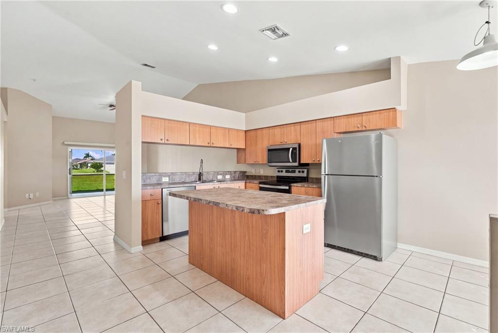 CAPE CORAL - Residential Income