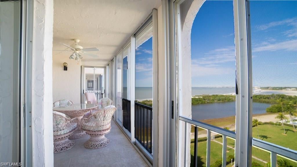 CRECIENTE CONDO NORTH - Residential