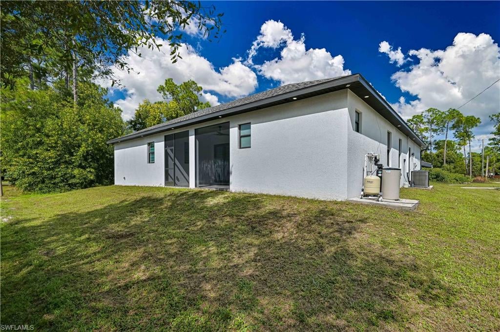 LEHIGH ACRES - Residential