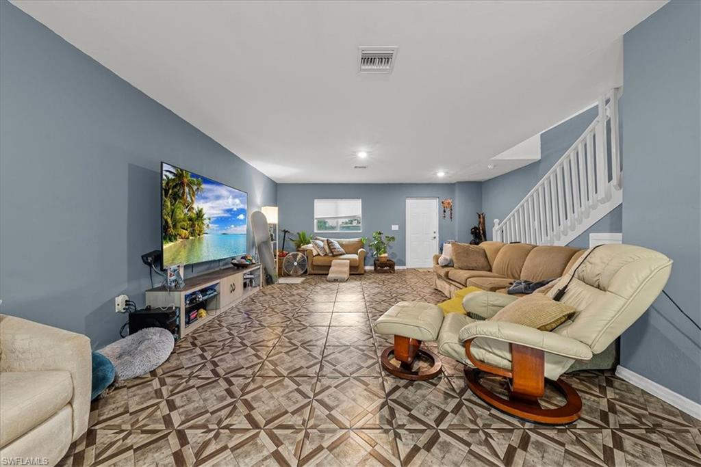 CAPE CORAL - Residential Income