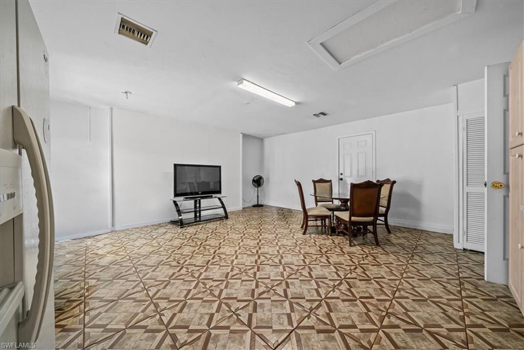 CAPE CORAL - Residential Income