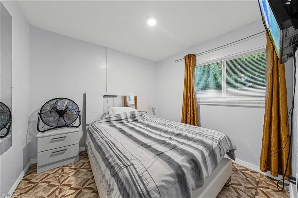 CAPE CORAL - Residential Income