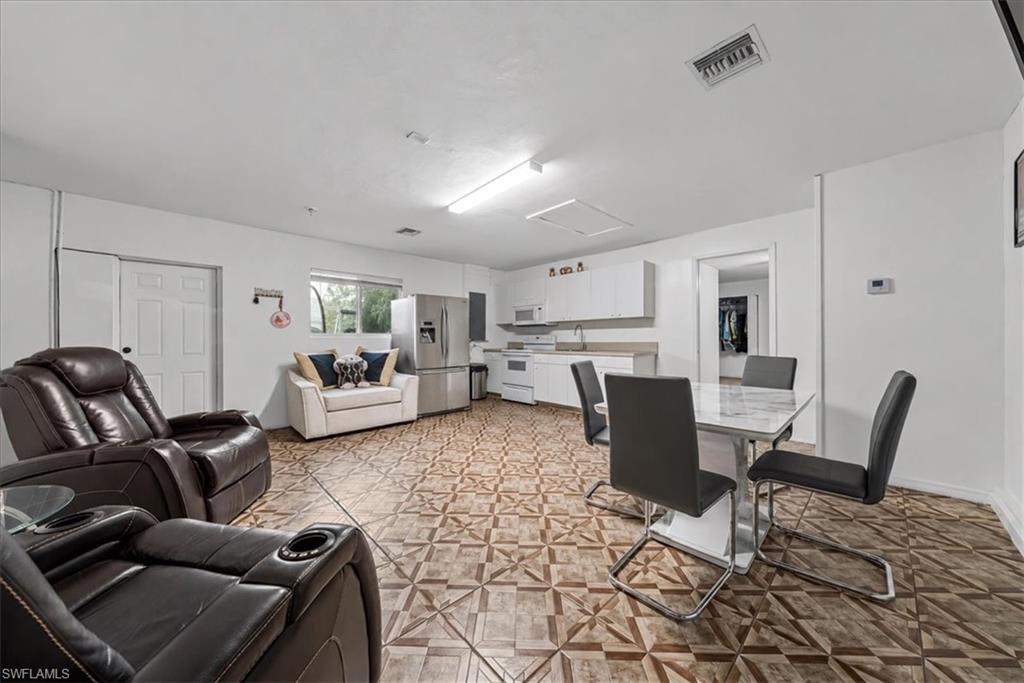 CAPE CORAL - Residential Income