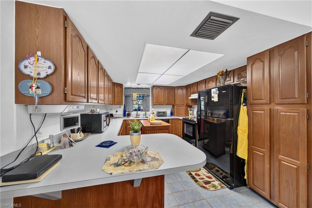 FORT MYERS SHORES - Residential