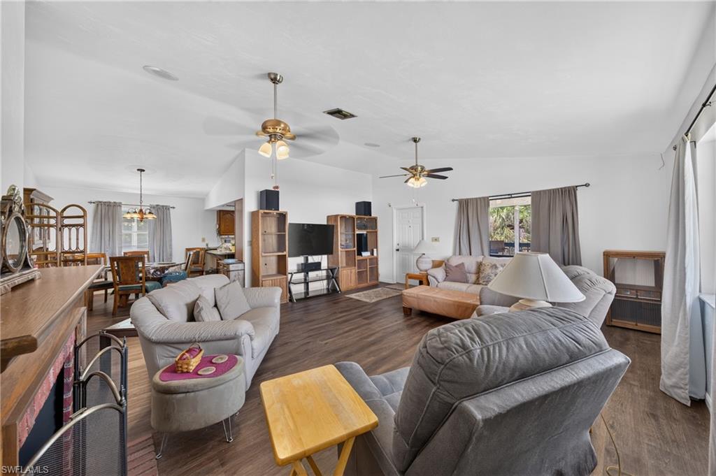 FORT MYERS SHORES - Residential