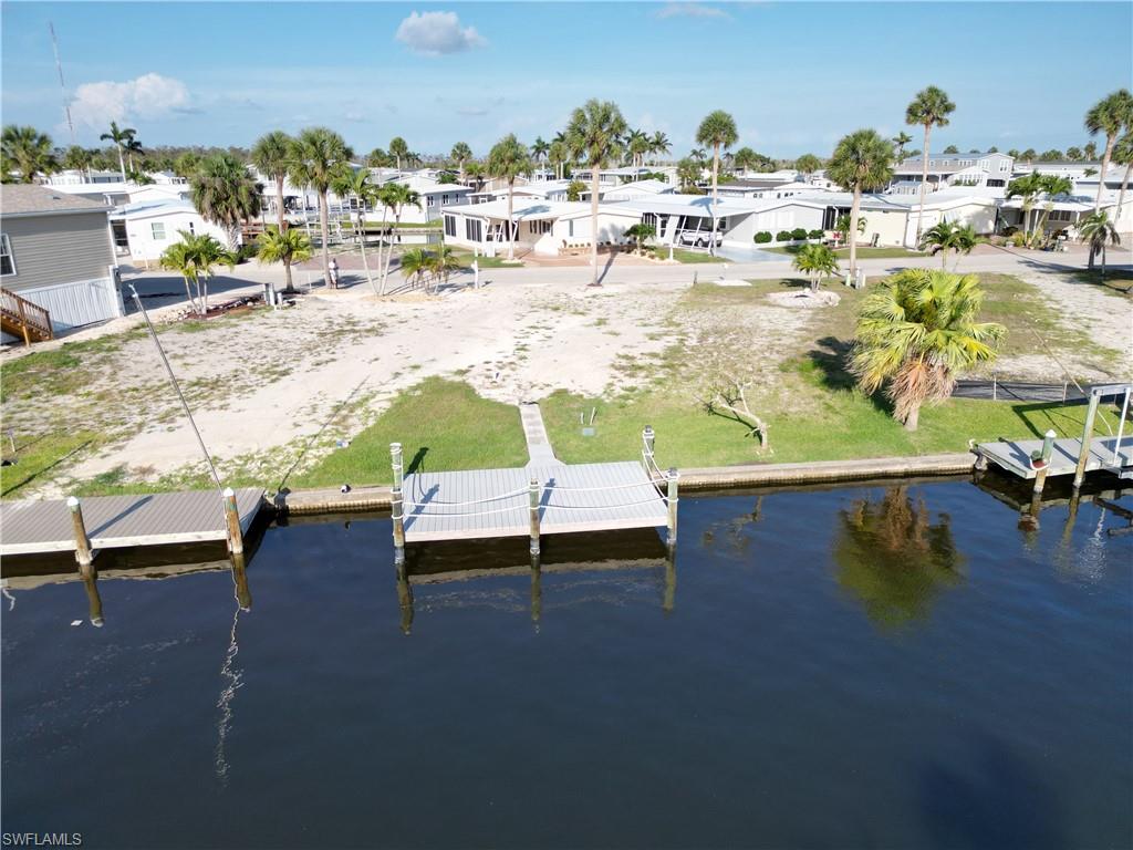 BAYSIDE ESTATES - Land