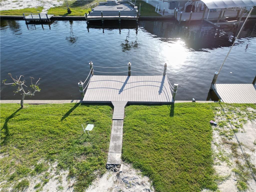 BAYSIDE ESTATES - Land