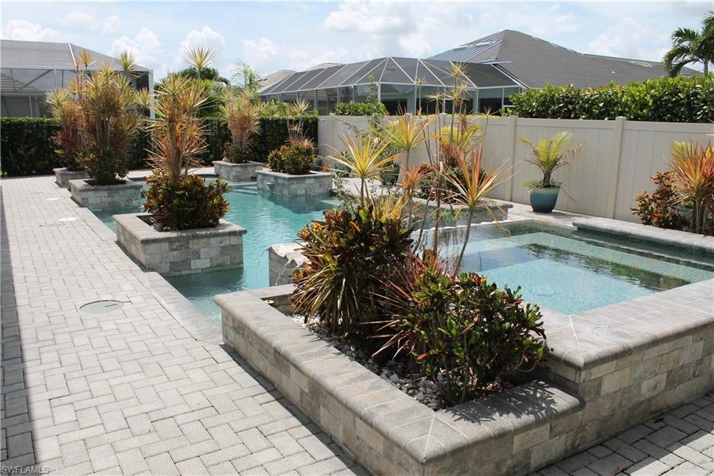 SANDOVAL - Residential