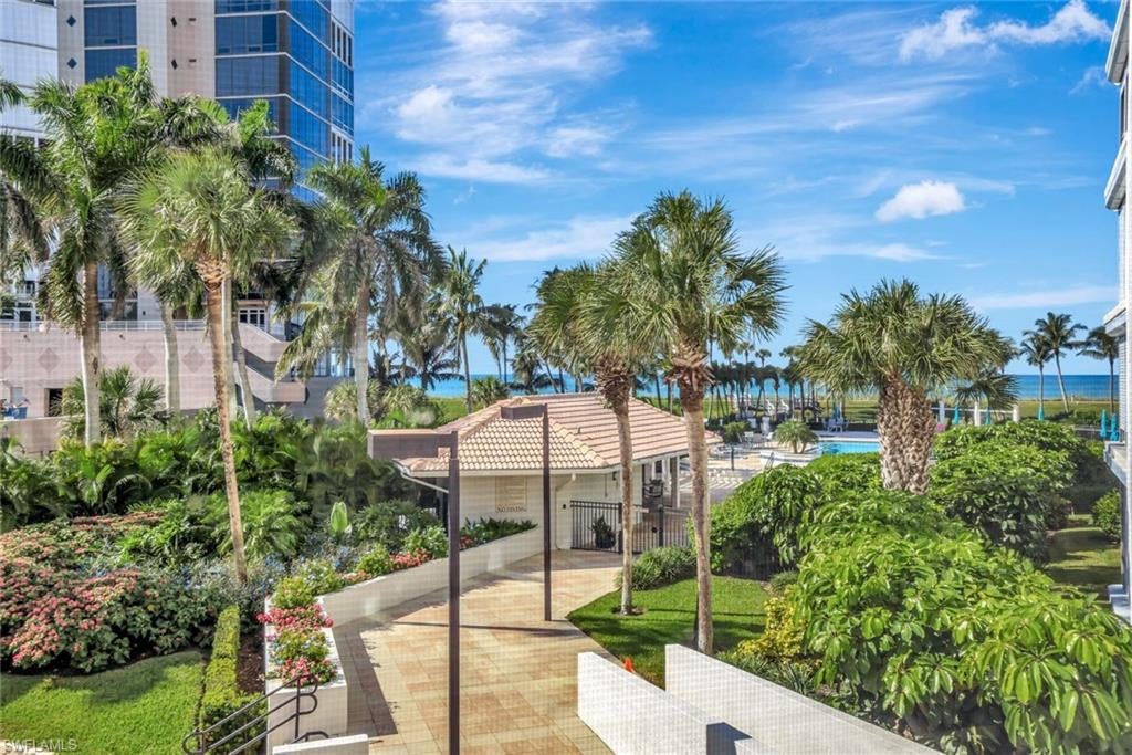 MONACO BEACH CLUB - Residential