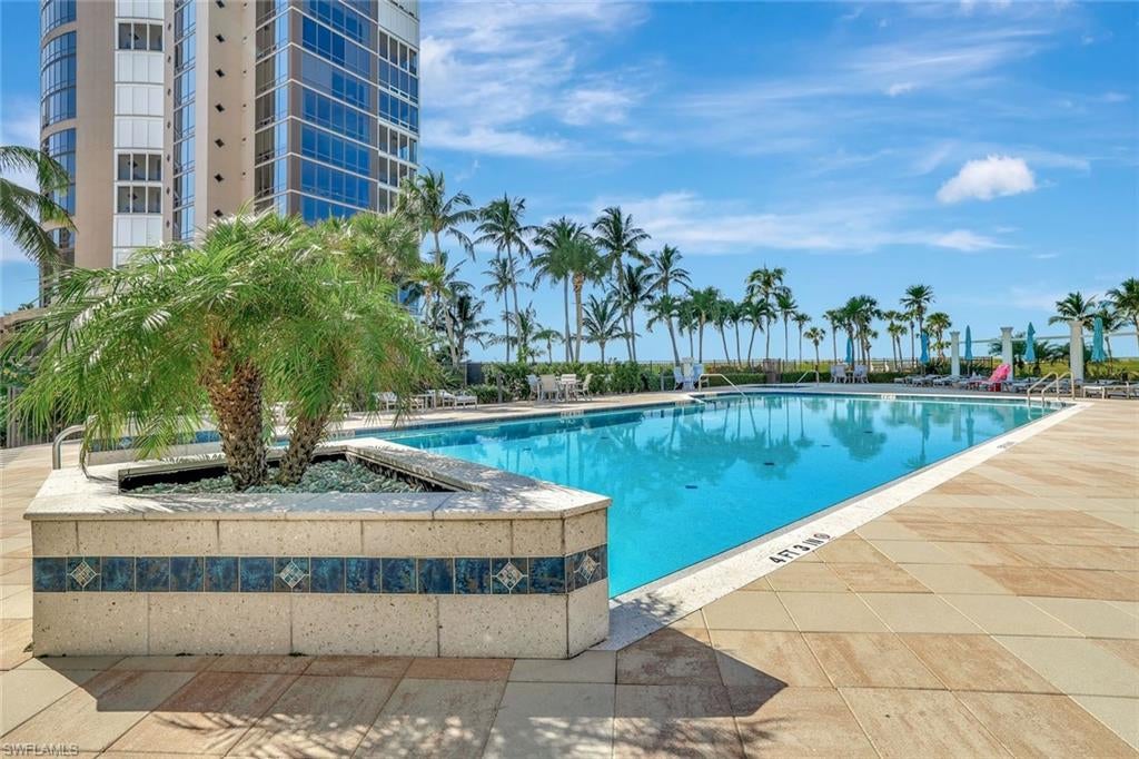 MONACO BEACH CLUB - Residential