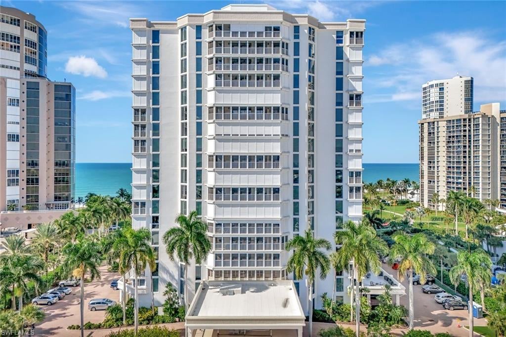 MONACO BEACH CLUB - Residential