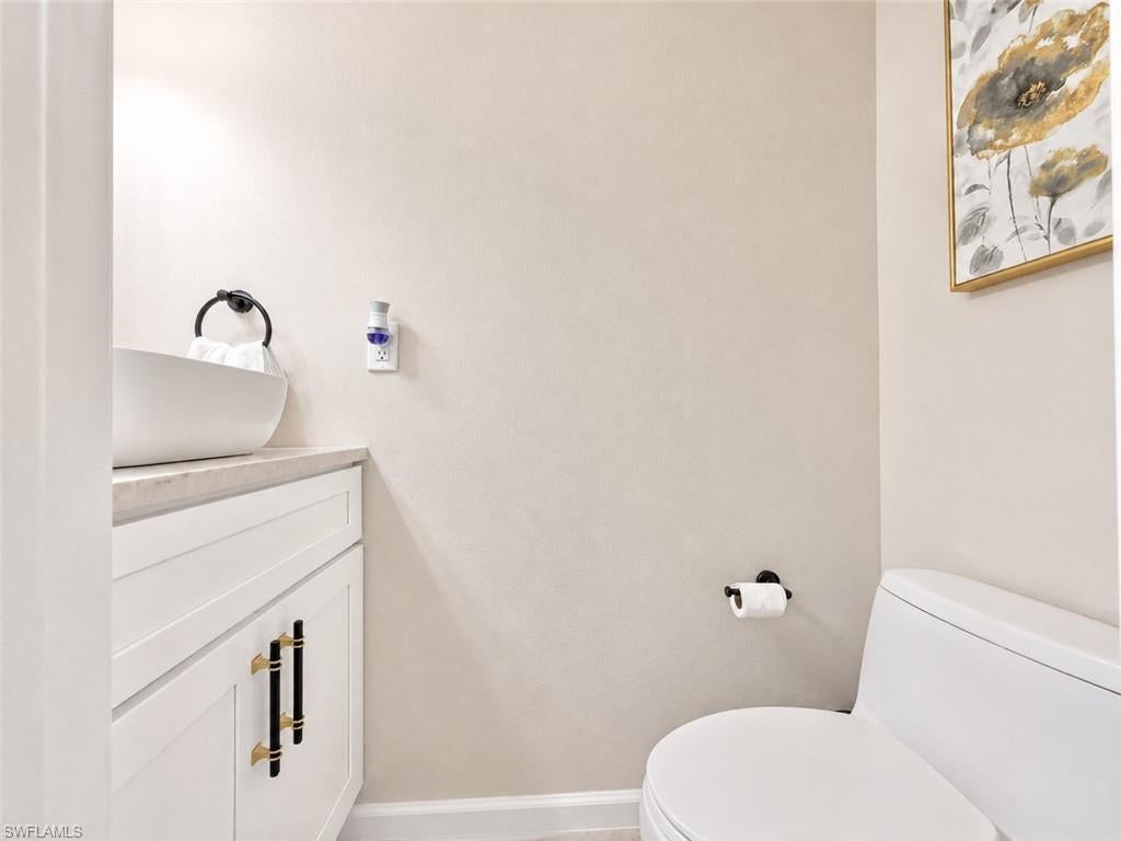 QUEENS PARK AT LAGO VERDE - Residential Lease