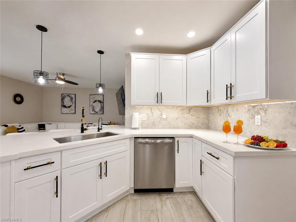 QUEENS PARK AT LAGO VERDE - Residential Lease