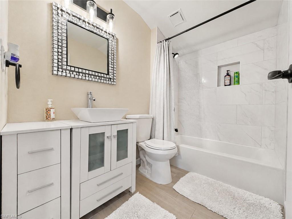 QUEENS PARK AT LAGO VERDE - Residential Lease