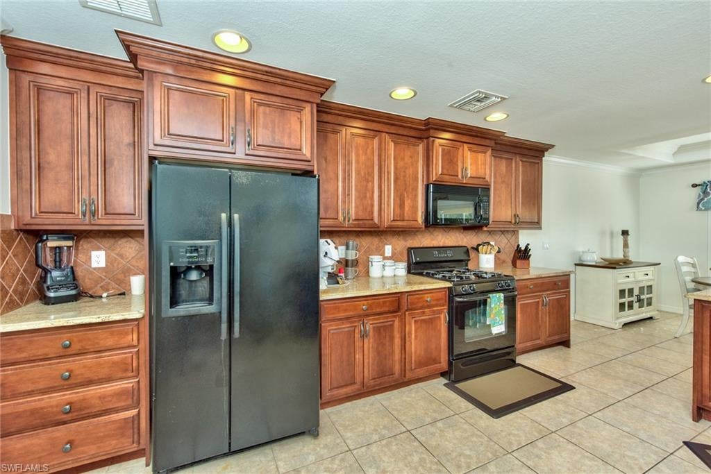 THE RESERVE AT ESTERO - Residential Lease