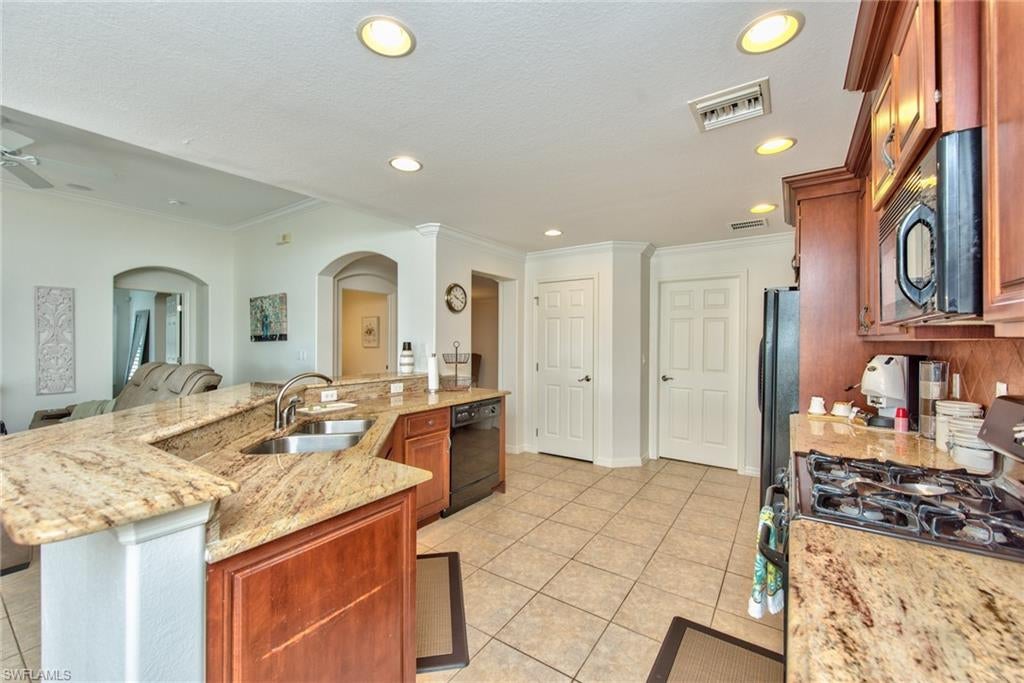 THE RESERVE AT ESTERO - Residential Lease
