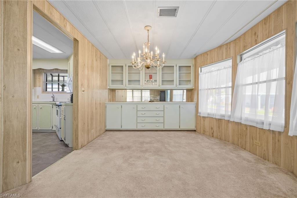 SIX LAKES COUNTRY CLUB - Residential