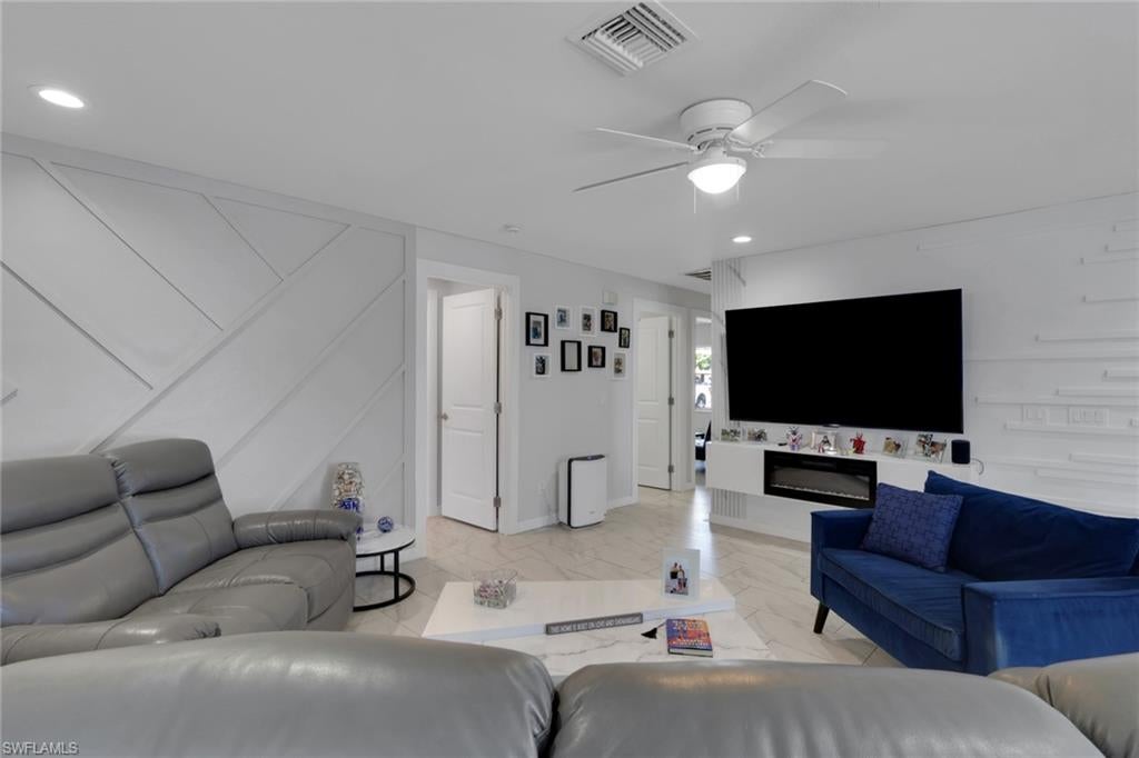 CAPE CORAL - Residential Income