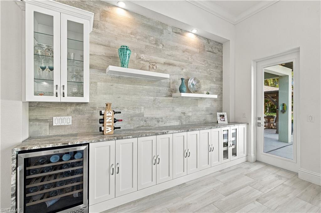 SAN CARLOS ESTATES - Residential