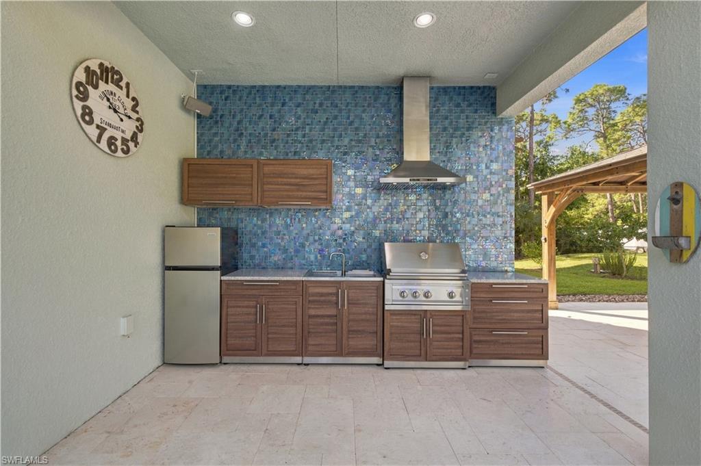 SAN CARLOS ESTATES - Residential