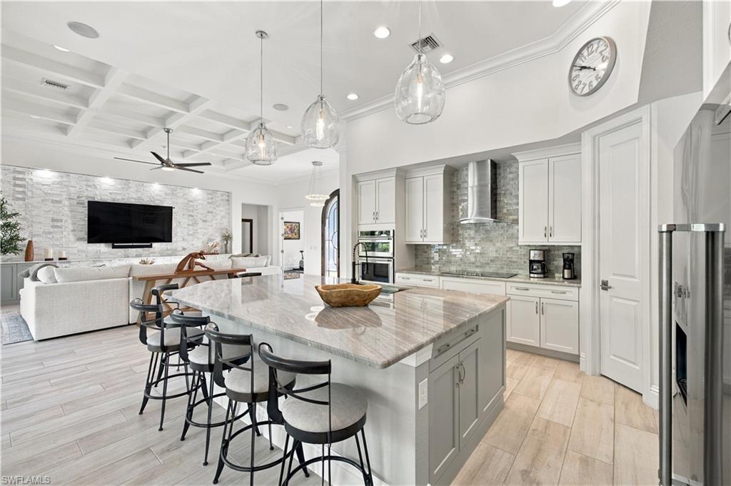 SAN CARLOS ESTATES - Residential
